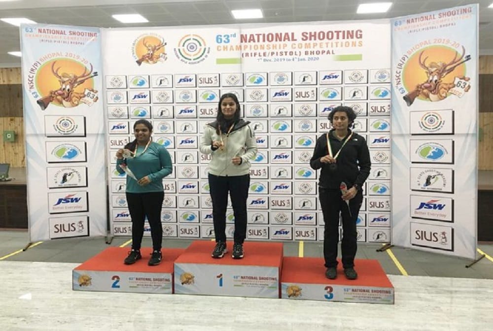 manu bhaker wins gold medals in senior, junior 10m air pistol events in Nationals