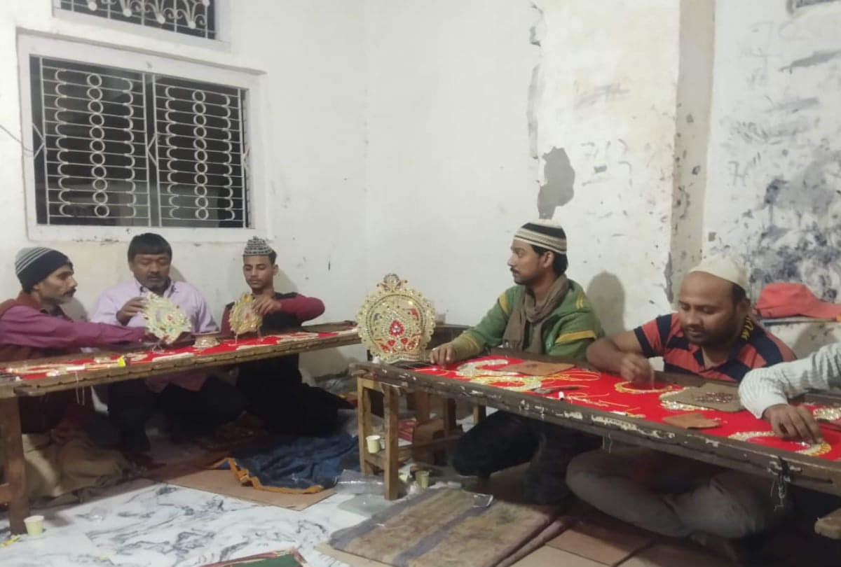 Mulsim Preparing Poshak and Mukut Zardozi work For Lord Krishana