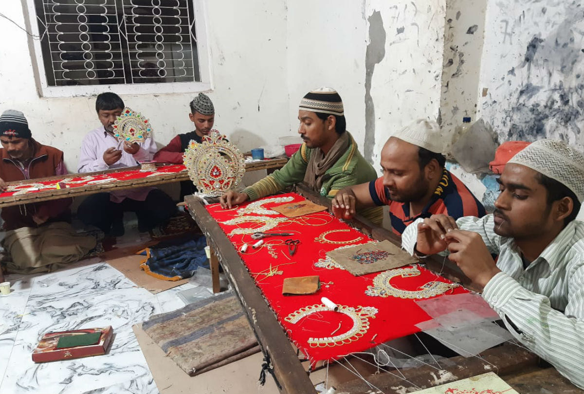 Mulsim Preparing Poshak and Mukut Zardozi work For Lord Krishana
