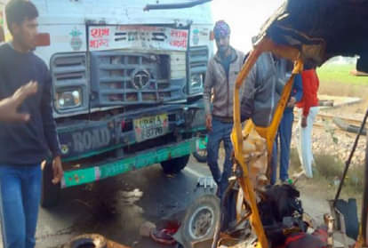 Horrific Accident On Mathura Raya Road Seven Died Update News