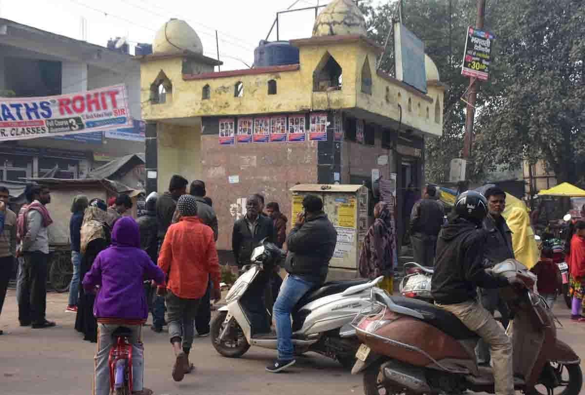 Expose more than 70 rowdy involved in inciting violence in kanpur