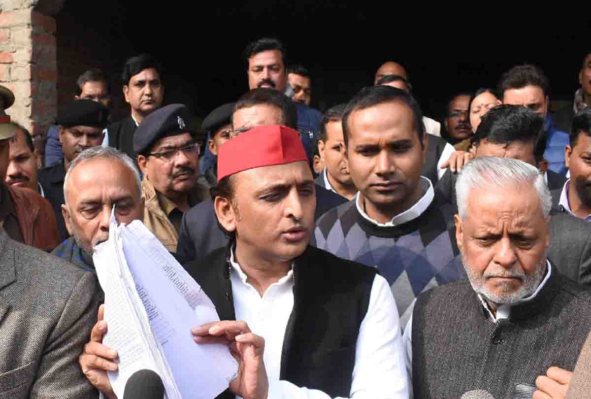akhilesh yadav met dead misdeed victim's family member in unnao