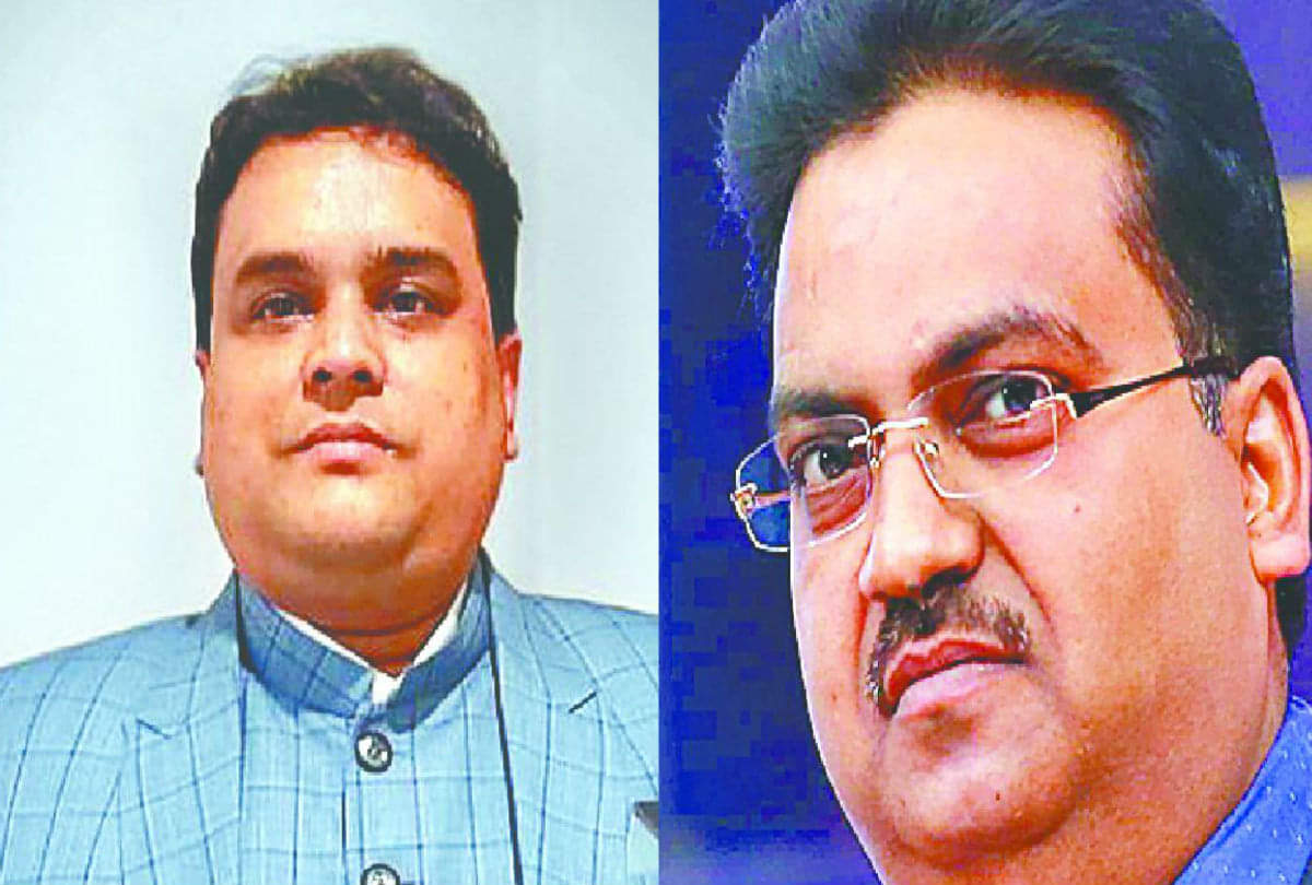 Mulsim Preparing Poshak and Mukut Zardozi work For Lord Krishana