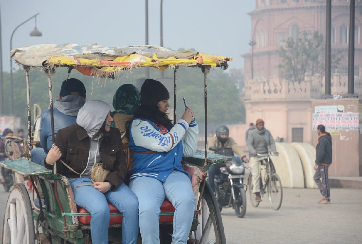 Cold and fog havoc in Uttar Pradesh 28 deaths in a day