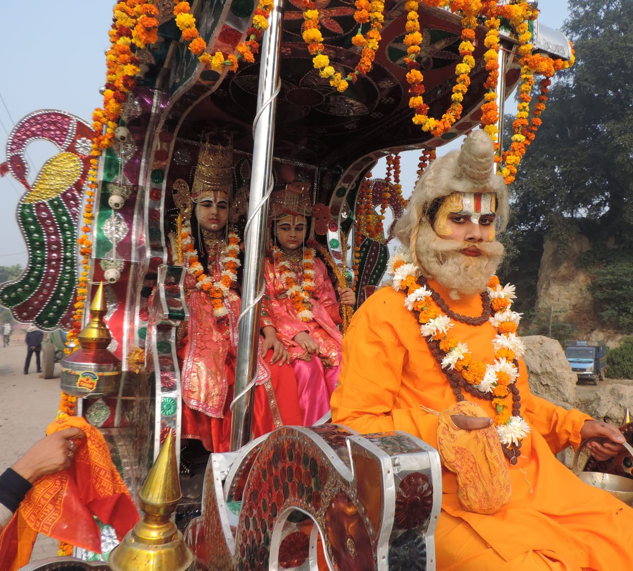 shreeraam baraat par barase pushp, lage jayakaare
