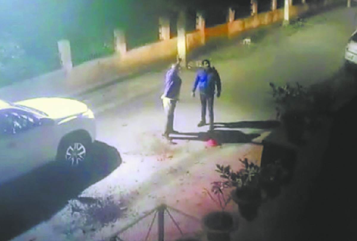 Hotel owner pelted stones outside lawyer's house in lucknow
