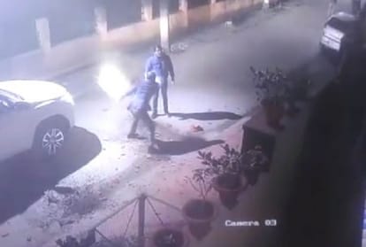 Hotel owner pelted stones outside lawyer's house in lucknow