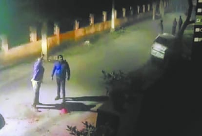 Hotel owner pelted stones outside lawyer's house in lucknow