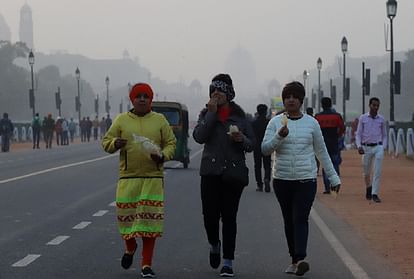 next morning of Diwali was coldest morning of this season in delhi