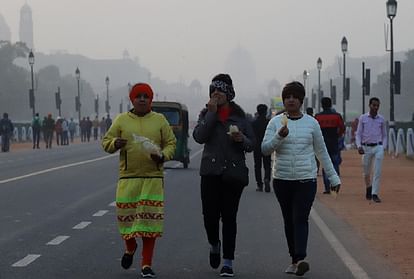 Delhi Weather: दिवाली की अगली सुबह रही इस सीजन की सबसे ठंडी सुबह, 11.8 डिग्री दर्ज किया गया तापमान next morning of Diwali was coldest morning of this season in delhi