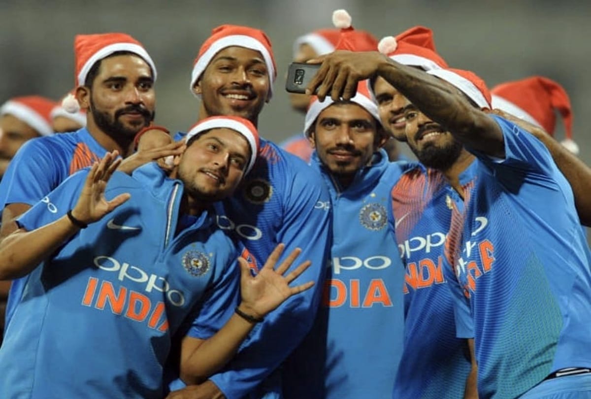 How Cricket fraternity celebrating Christmas 2019, Sachins wishes on twitter
