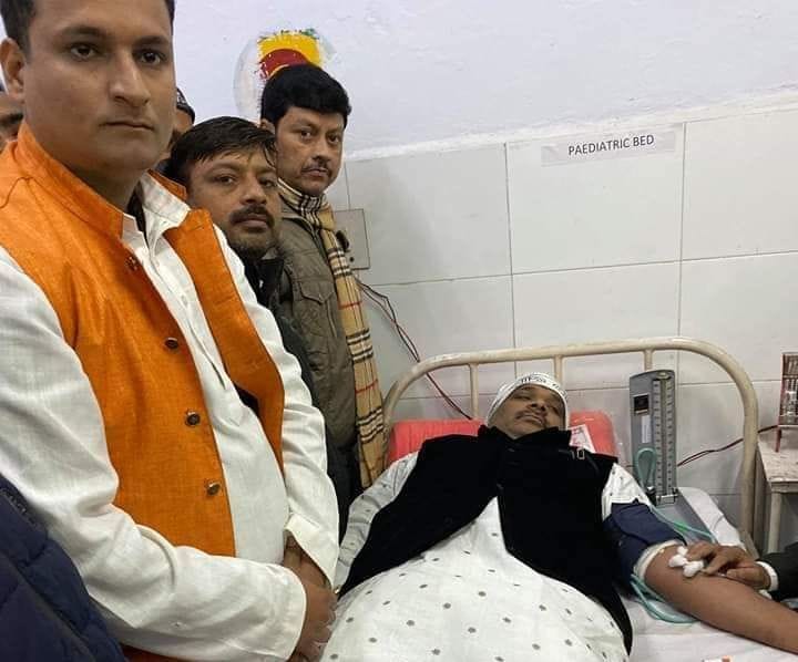 bhaajapaiyon ne raktadaan kar atal bihaaree vaajapeyee ko dee shraddhaanjali
