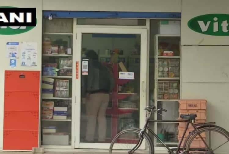 Panchkula Municipal Corporation is offering milk packets to people in exchange of plastic