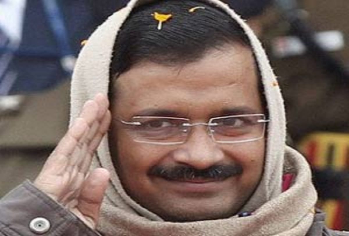 CM Arvind Kejriwal replies twitter user decently joking on his muffler