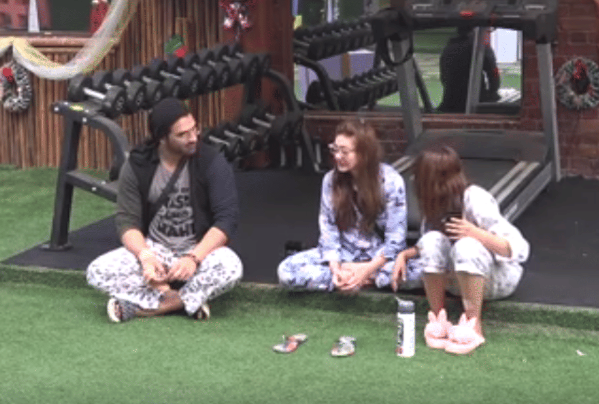 bigg boss 13 shefali jariwala reveals rashami desai personal life