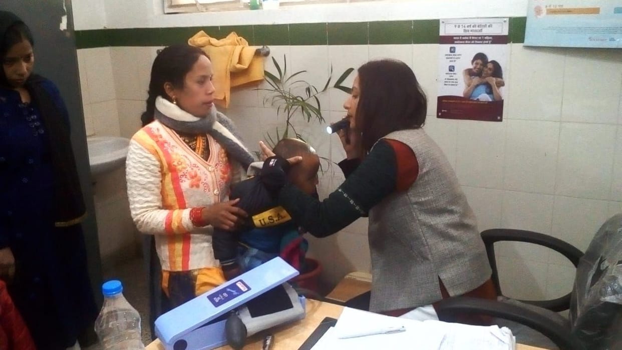 Children are under the grip of viral fever due to increasing cold