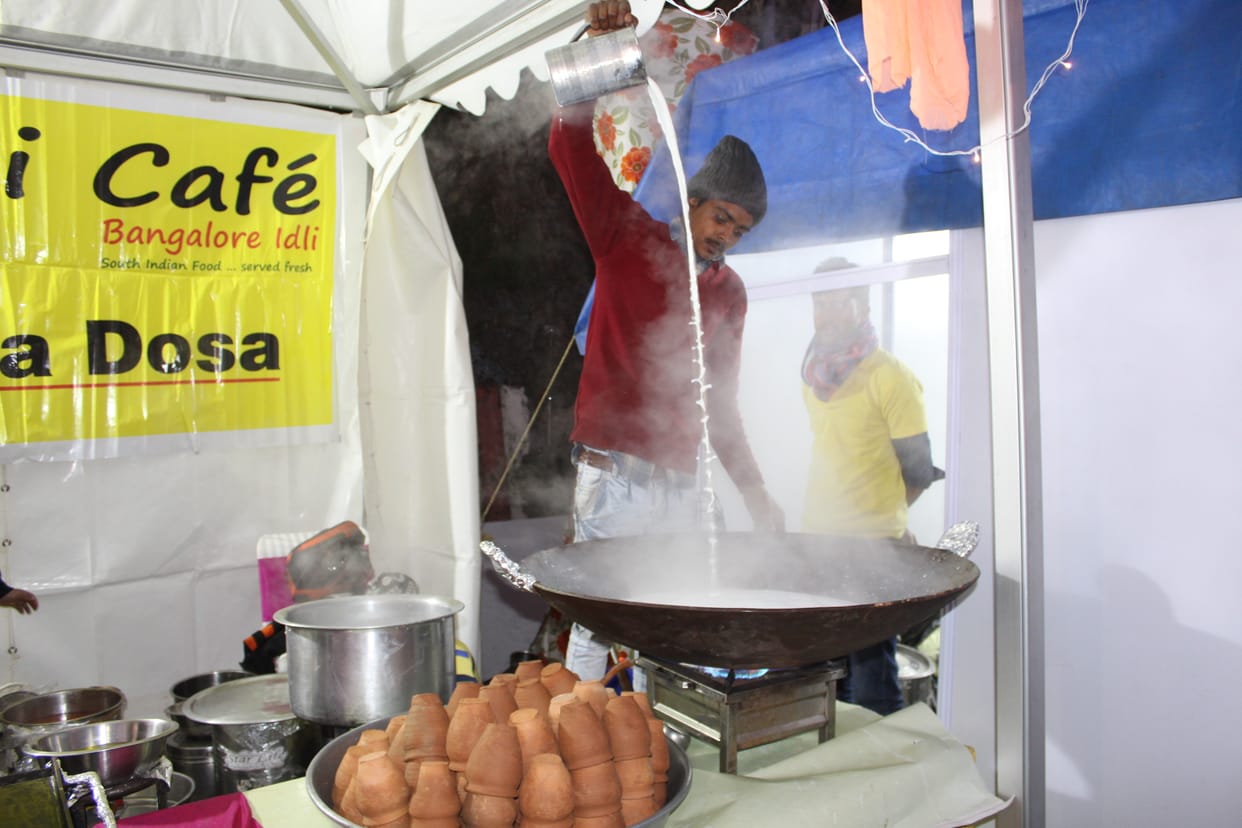 Mussoorie Winter line carnival 2019: indian and Foreigner Tourist taste Pahadi Food