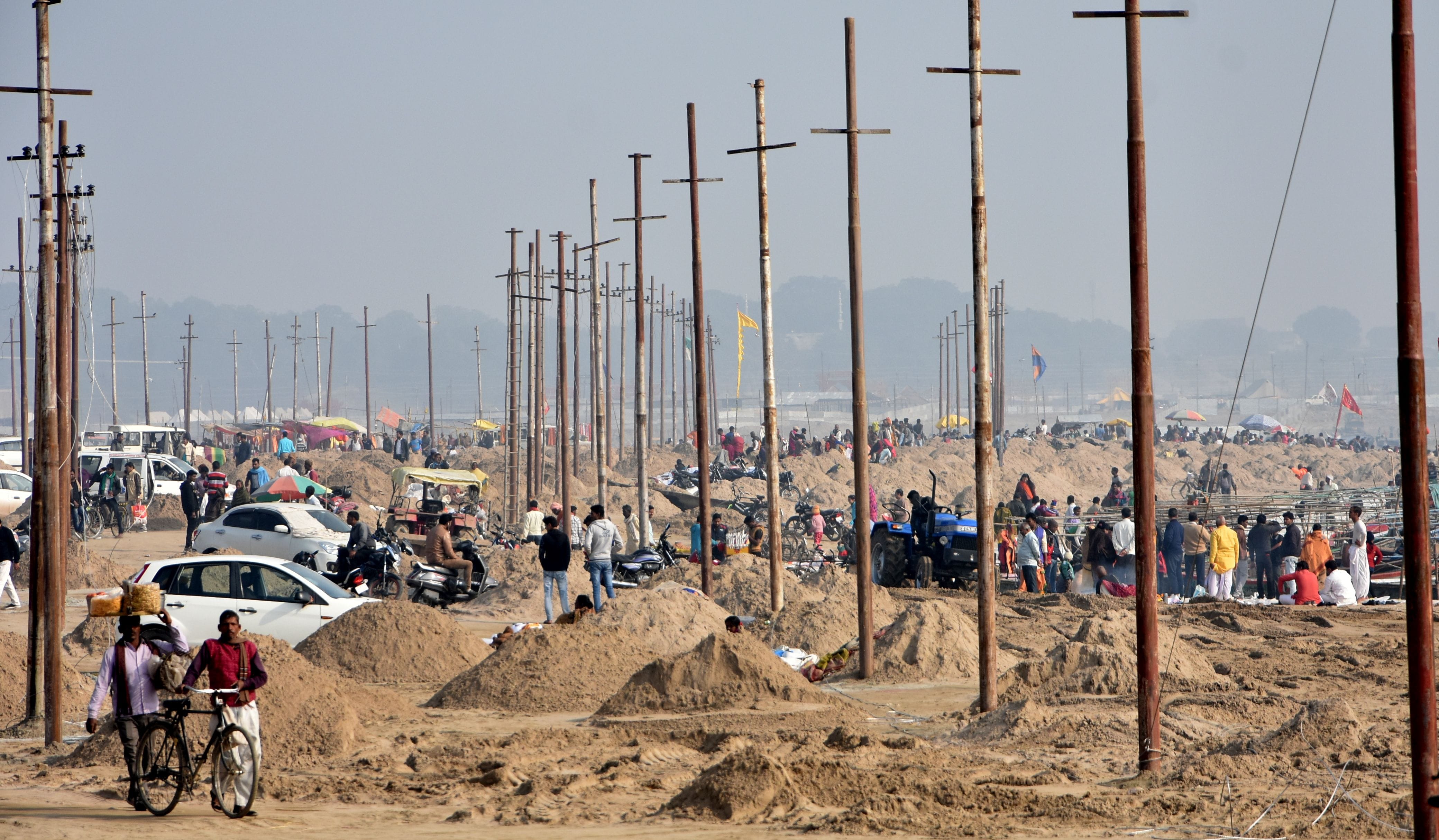 Prayagraj: The marsh fair became a challenge, many work backward