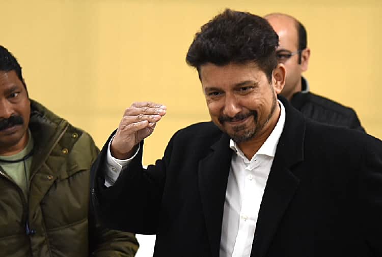 Bollywood Actress Madhuri Dixit's Kothi Sold Today