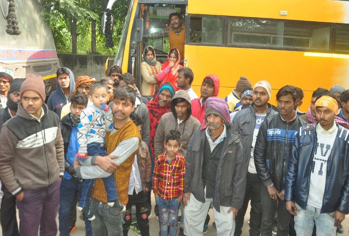 RTO seized two buses in agra