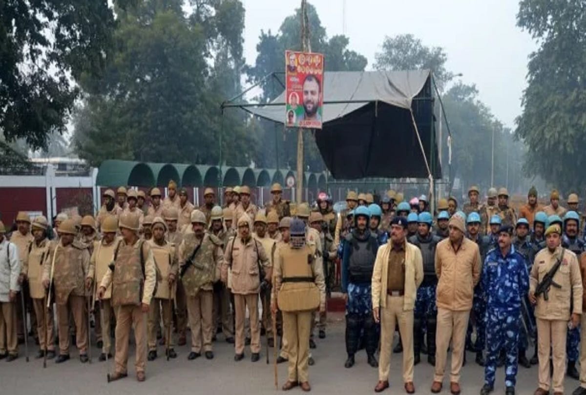 high alert in Aligarh internet service closed