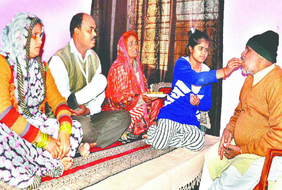 Up Police Constable Told Story Of Violence haji Saved His Life