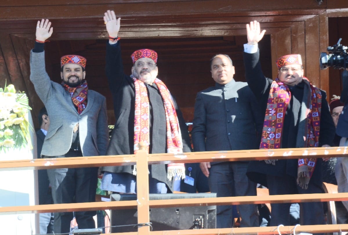 amit Shah kept balance between state BJP leaders,  Anurag also got preference