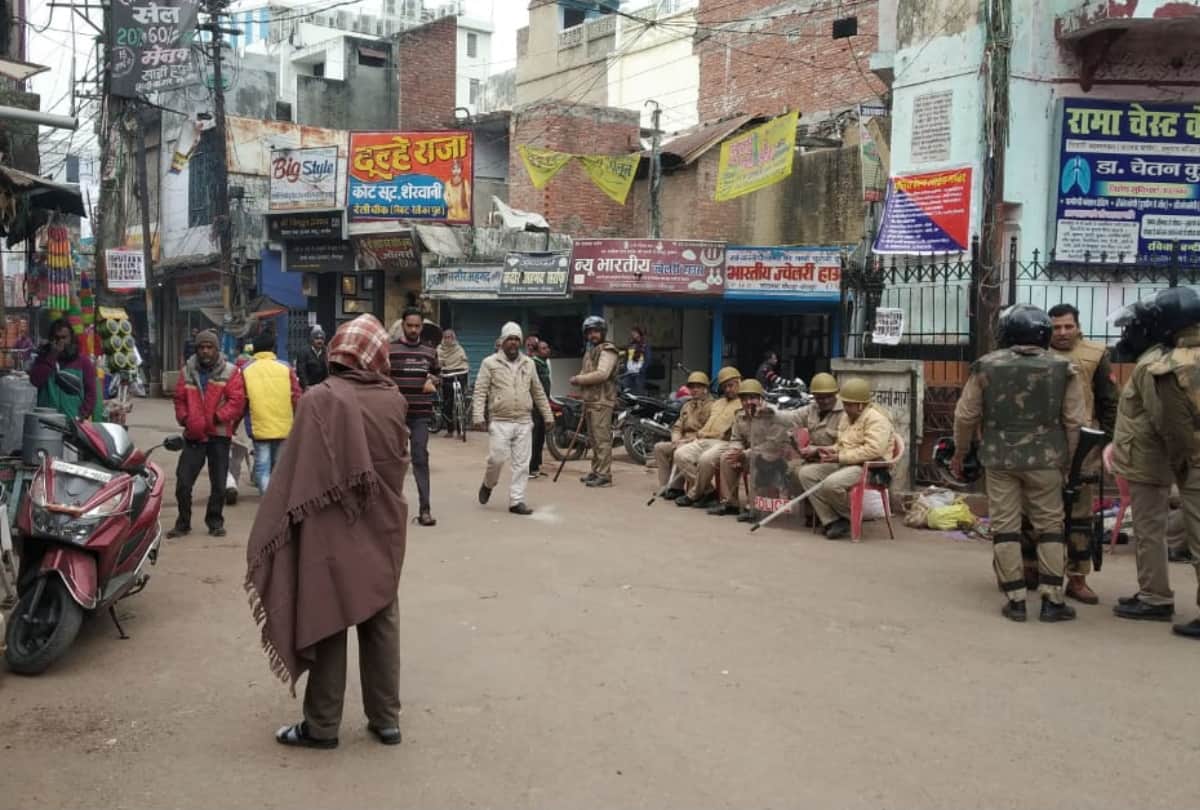 high security alert for jumme ki namaz after violence during CAA protest in gorakhpur