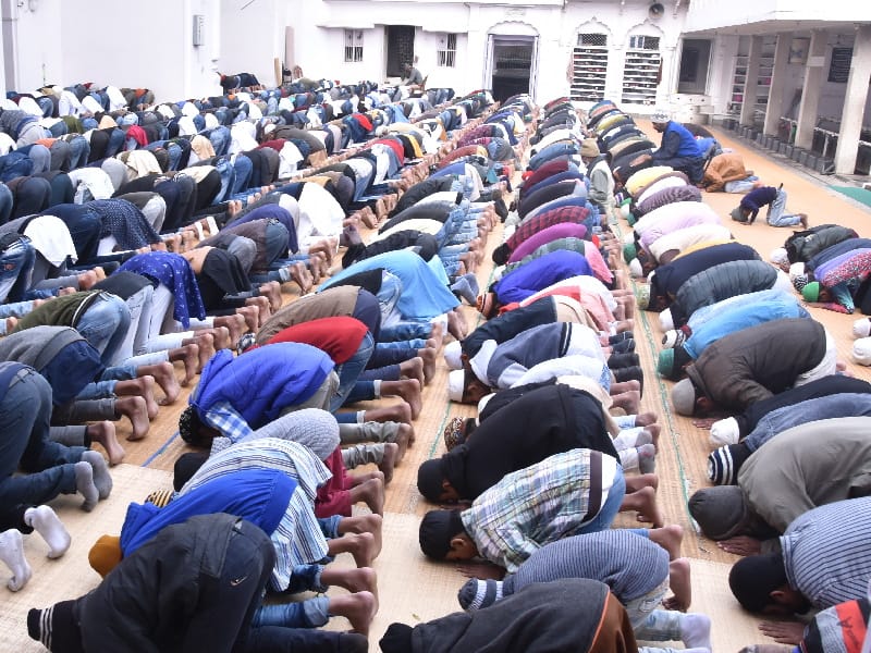 Juma namaz peacefull after CAA protest violence in Gorakhpur