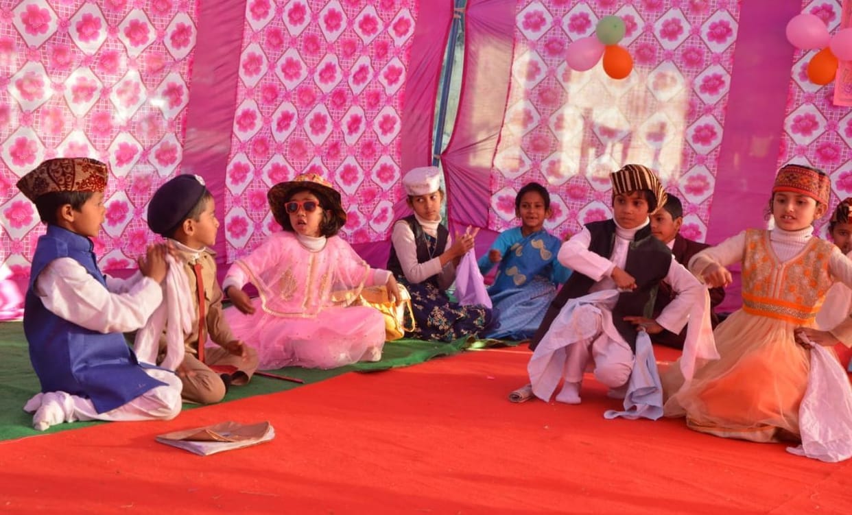 Parents should come forward to encourage daughters: Chauhan