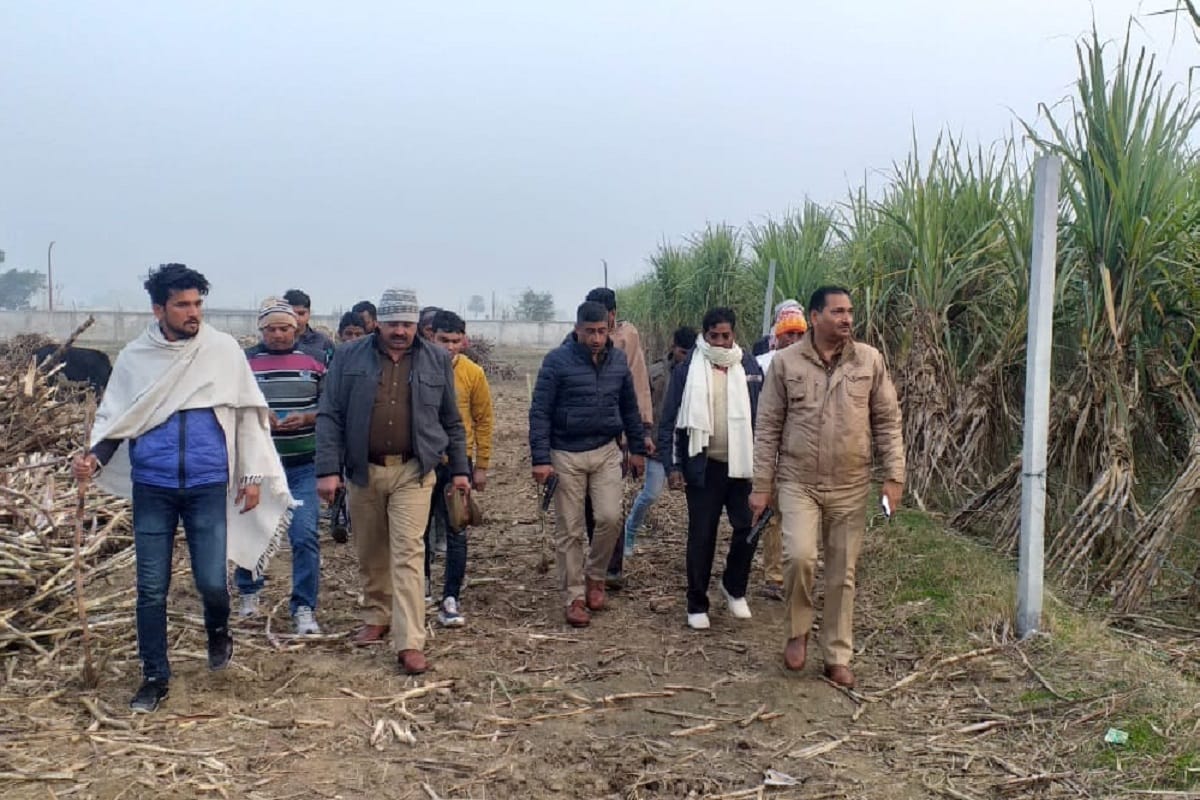 Two accused injured including auto driver in police encounter after molested with a girl in Meerut