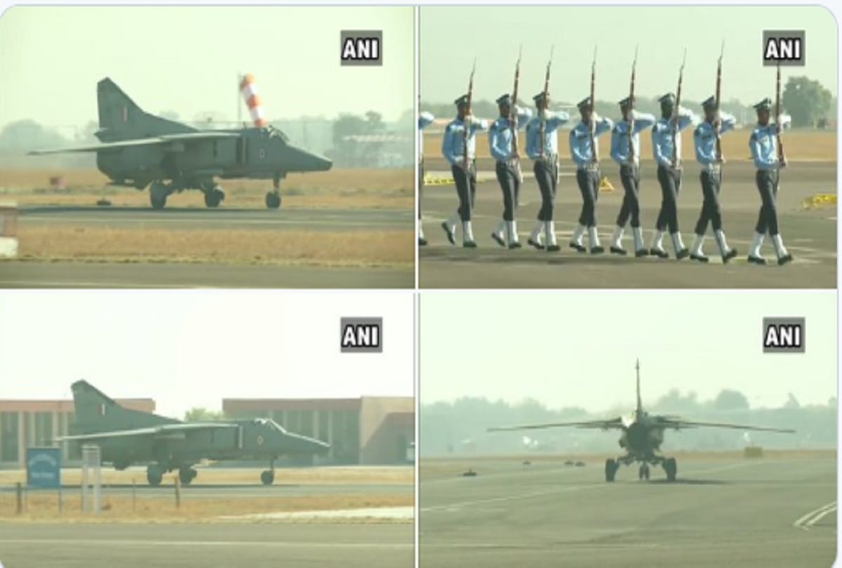 MIG-27 to take off for the last flight from Jodhpur airbase for Indian Air Force
