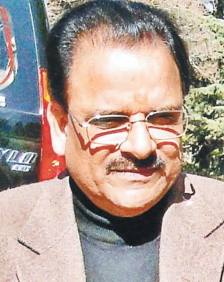 MP's car collides with Escart vehicle uncontrolled