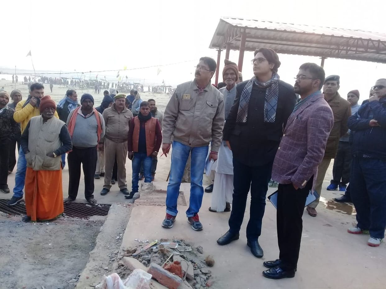 Preparations for the reception of CM intensified, DM reached Shringverpur Dham