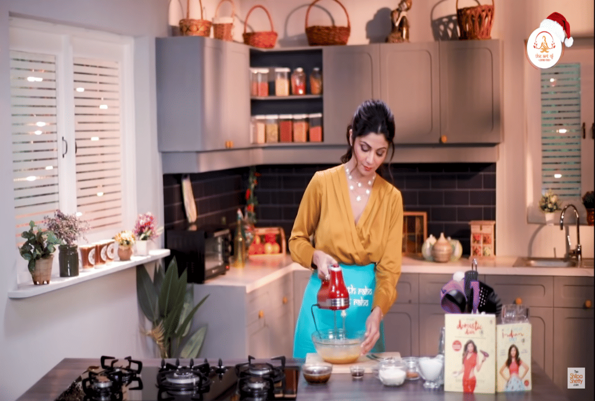 Happy New Year 2020 shilpa shetty celebrating new year 2020 by new recipe new year recipe