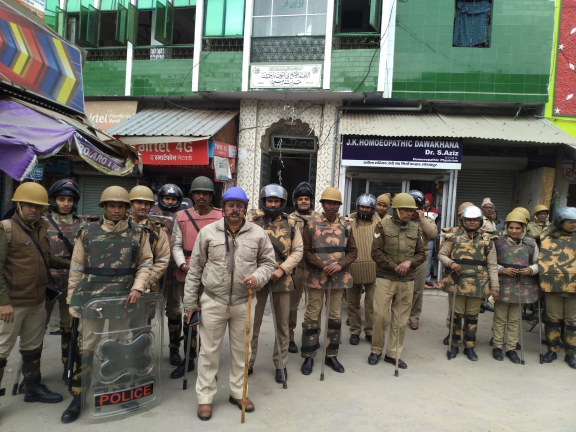 high security alert for jumme ki namaz after violence during CAA protest in gorakhpur