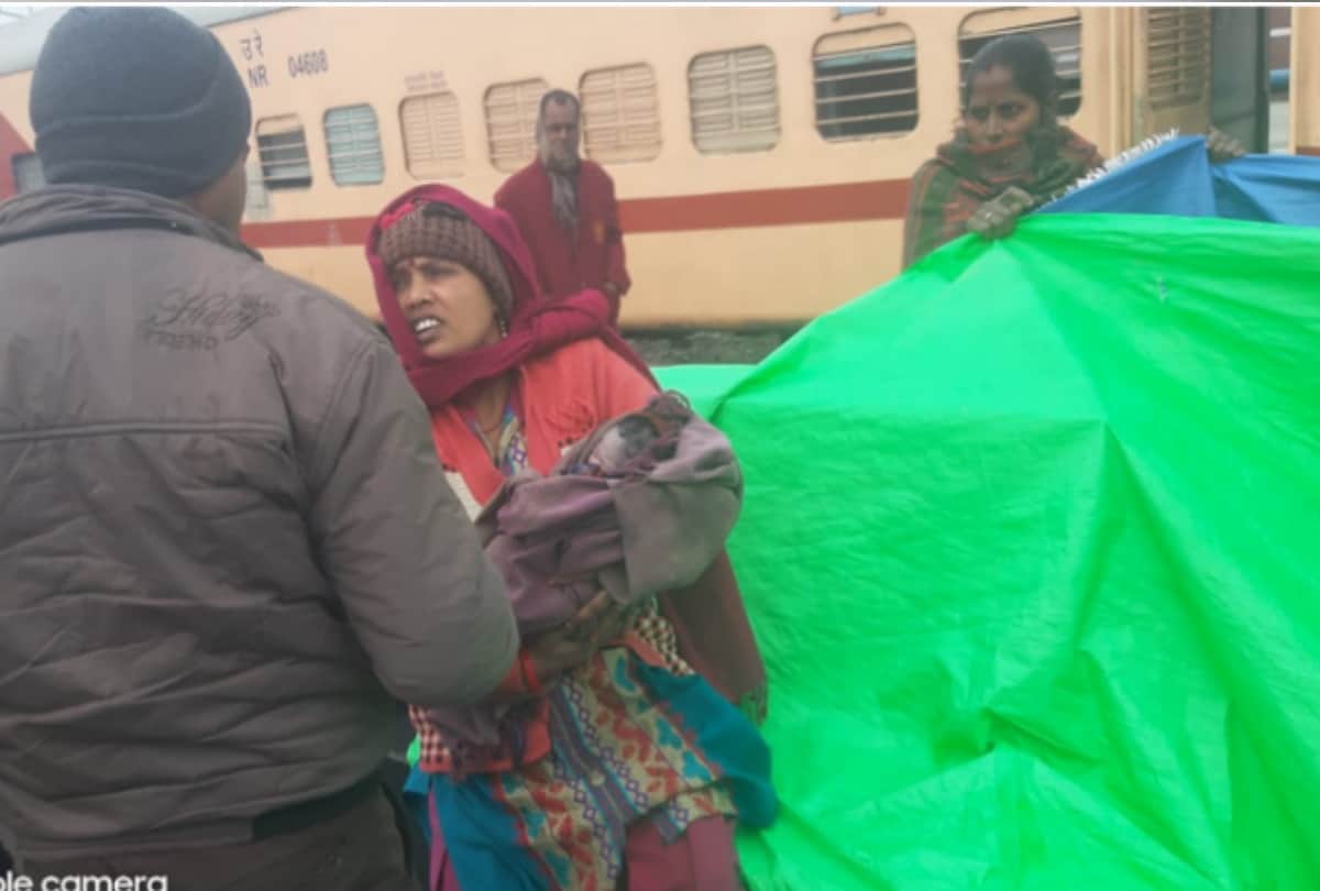 Passenger gives birth to Baby on Railway Platform in Basti