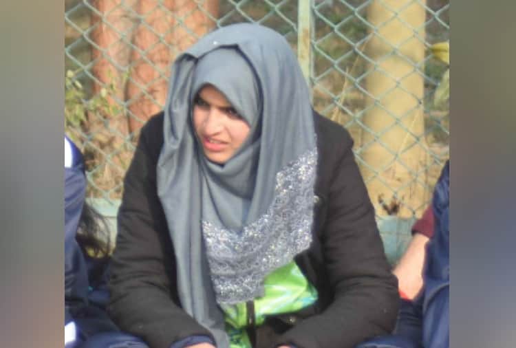 Kashmiri girl students said Now a new dawn in the valley