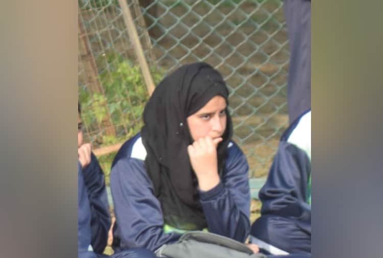 Kashmiri girl students said Now a new dawn in the valley