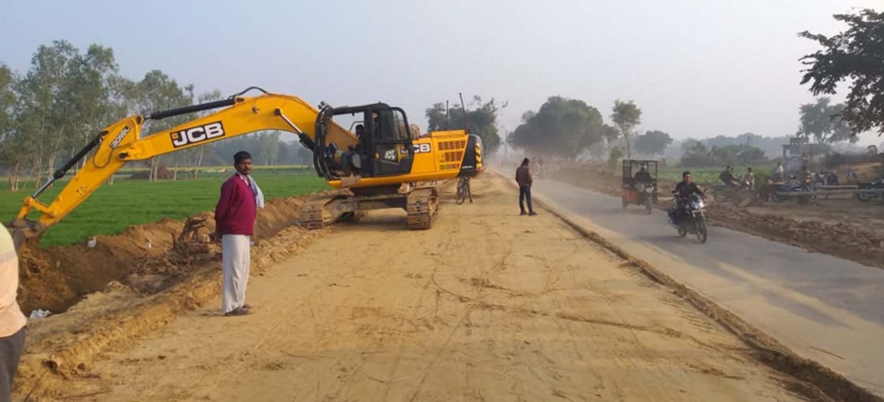 road, constraction, fourlane, kasganj
