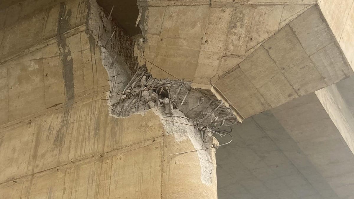 Pillar broken on NH-2 in chandaulu UP Bihar contact lost