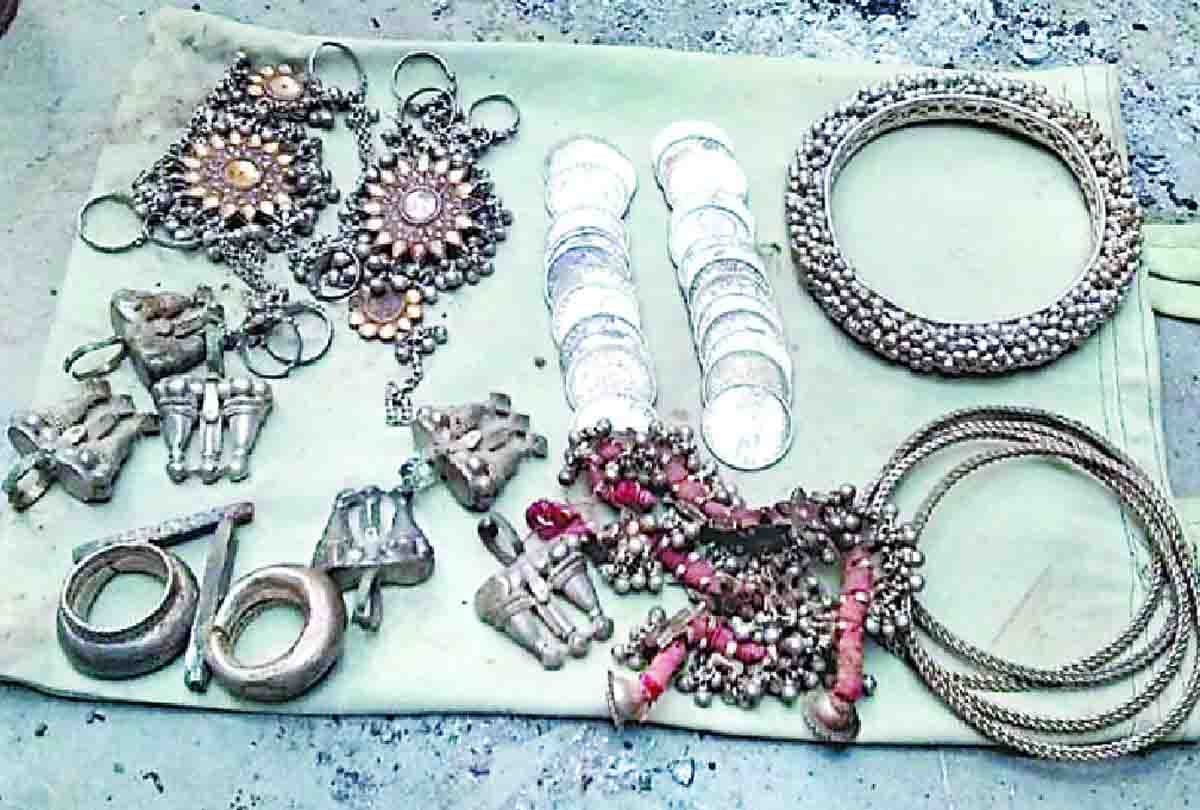 Treasury was found in digging the foundation of the house at hardoi