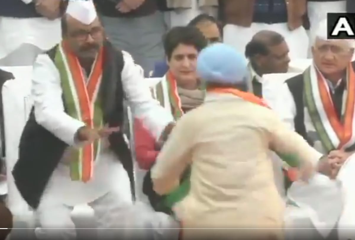 Man breaches security of Priyanka Gandhi Vadra at a party event in Lucknow