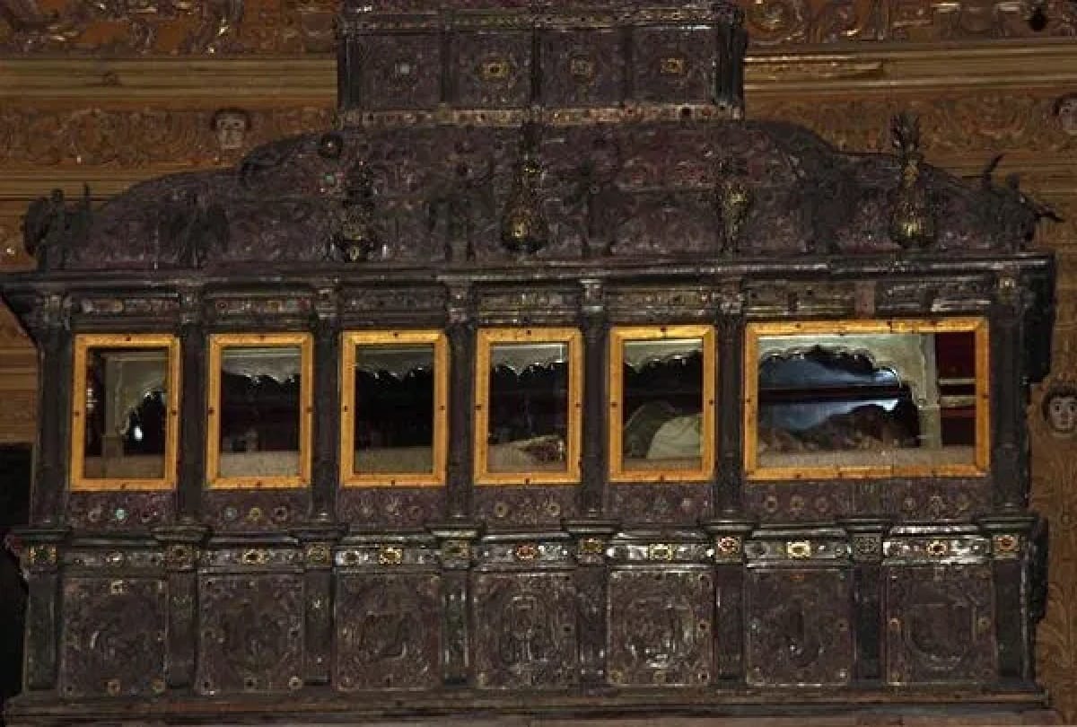 ASI to repair St Francis Xavier's wood-silver casket