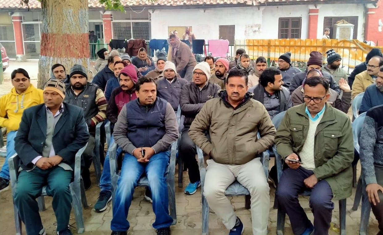 Under engineers picket for XEN's arrest