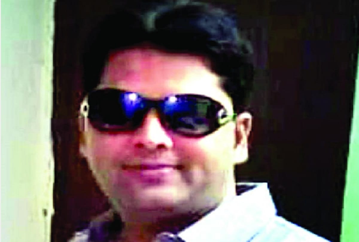 Soldier shot himself after talking to wife on phone in delhi