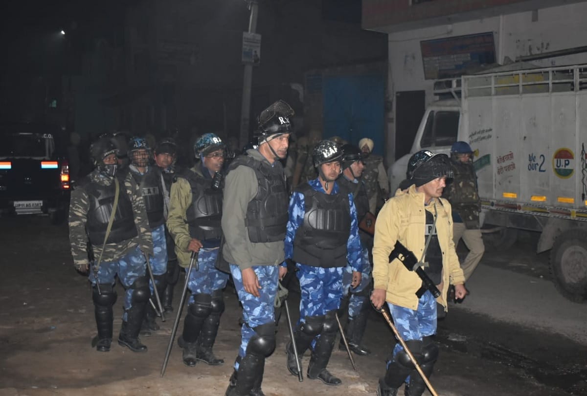 Ston pelting, firing, demolition in shops in two sections in Deoband