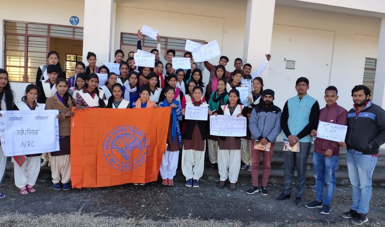 Workers come forward to make India a world guru again