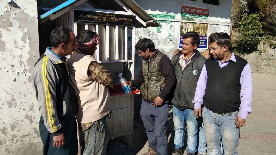 bus stand