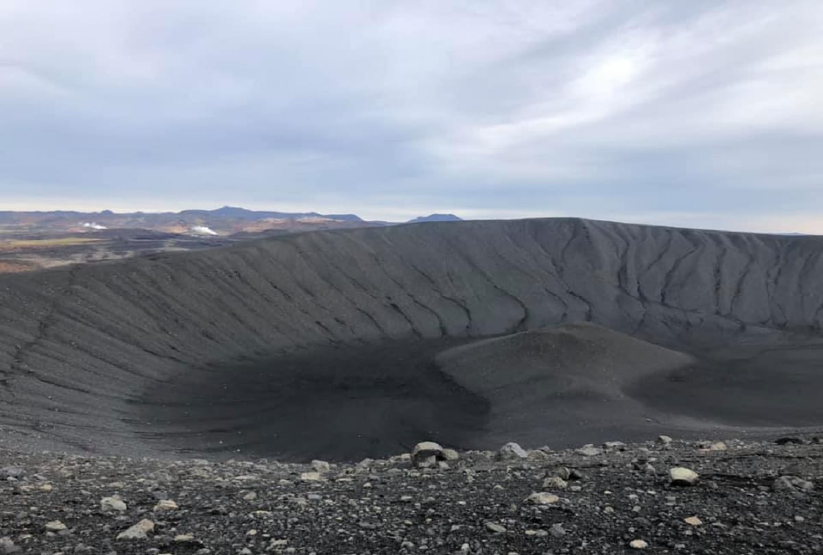 800 earthquakes hit Iceland in 14 hours emergency declared